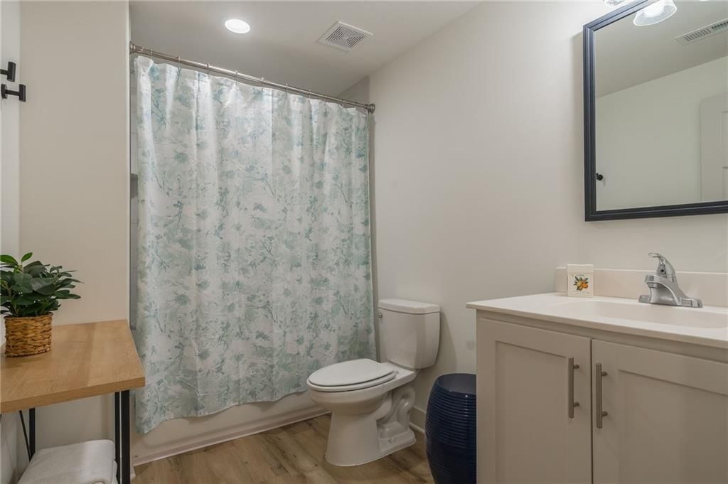 7604 N Donnelly Avenue — photo 47
