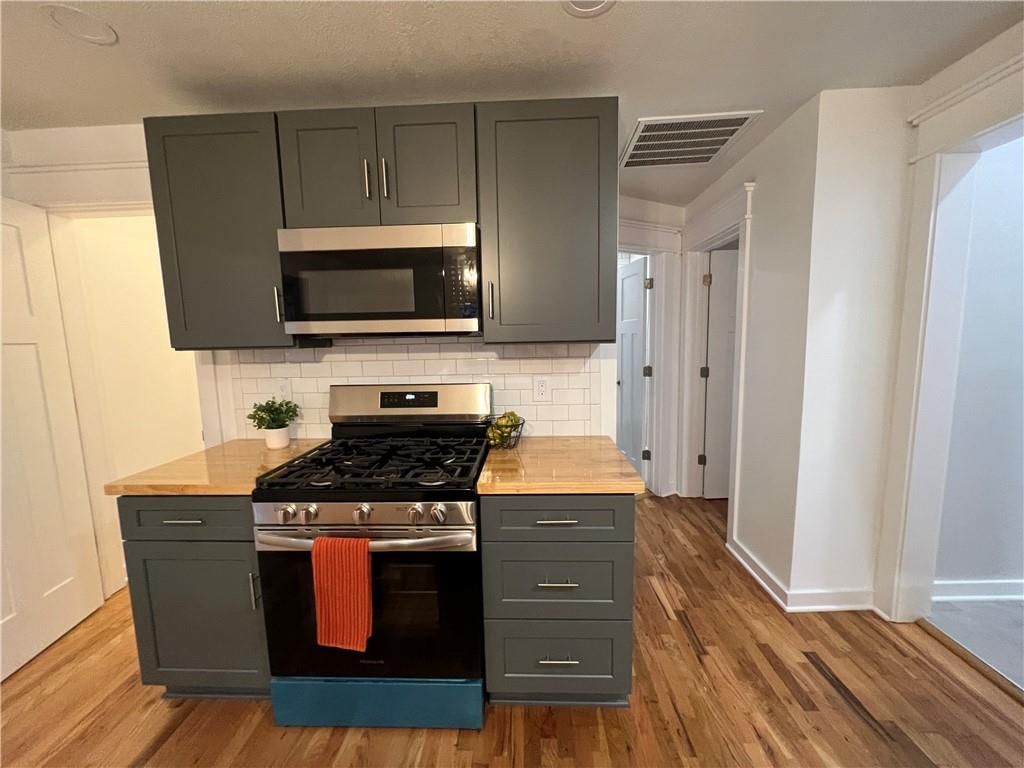606 E Miami Street — photo 4