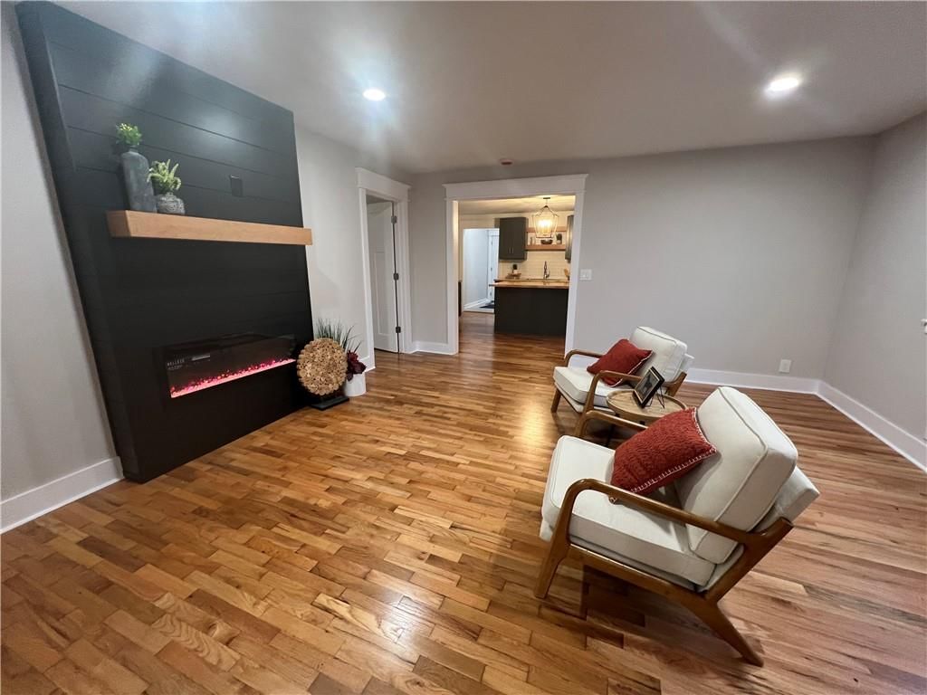 606 E Miami Street — photo 10