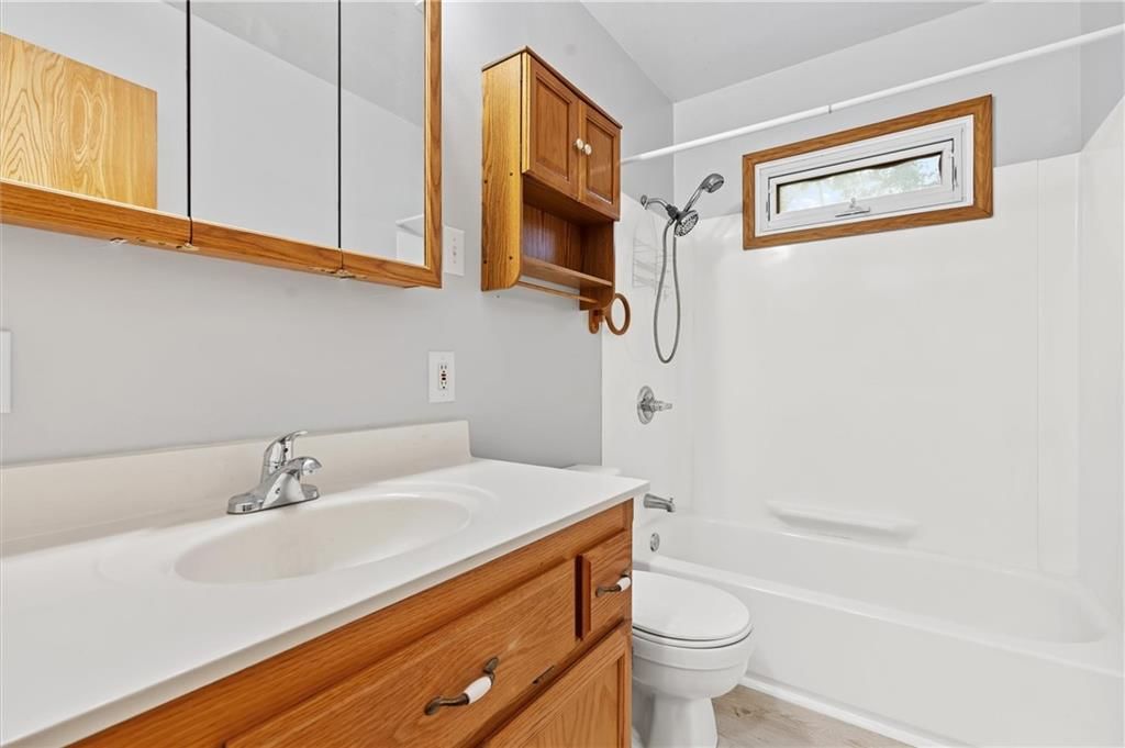 106 S Doniphan Street — photo 27