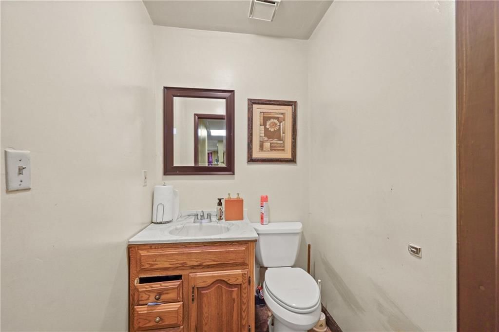 3800 Agnes Avenue — photo 12