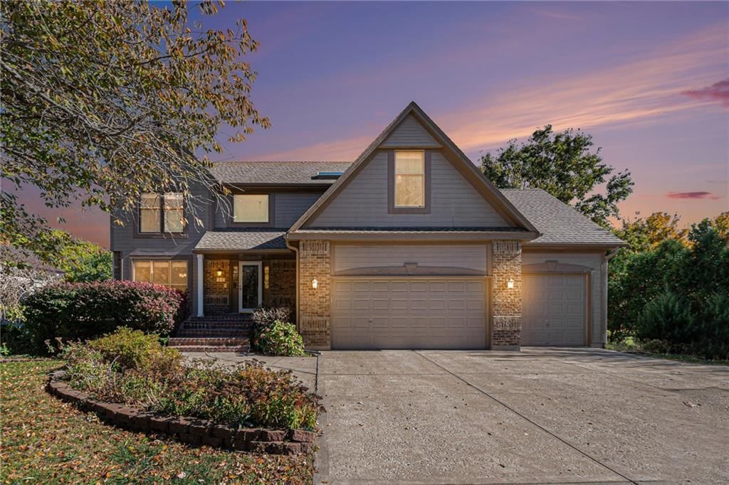 505 SE Williamsburg Drive, Lee's Summit, MO