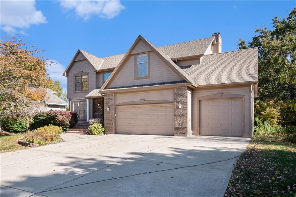 505 SE Williamsburg Drive — photo 2