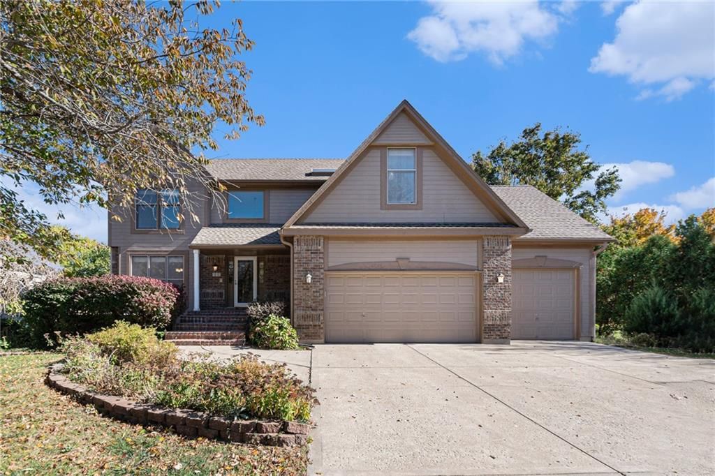505 SE Williamsburg Drive — photo 3