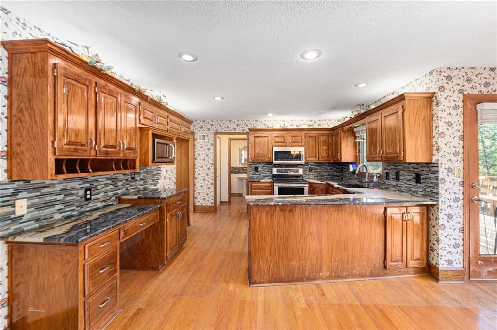 505 SE Williamsburg Drive — photo 9