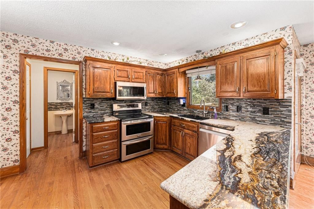 505 SE Williamsburg Drive — photo 10