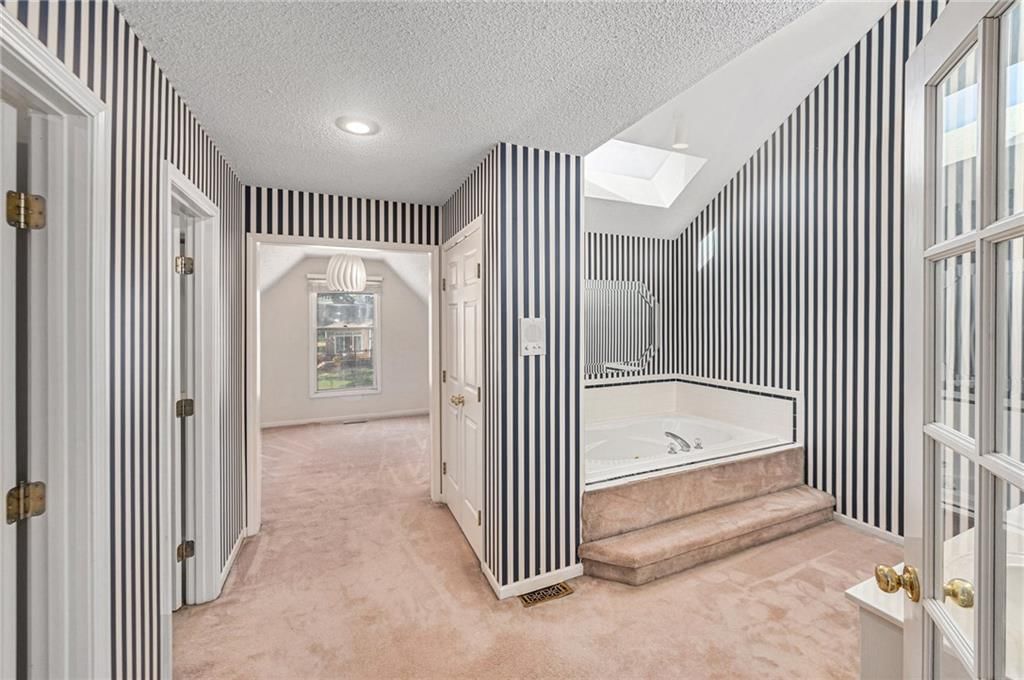 505 SE Williamsburg Drive — photo 18