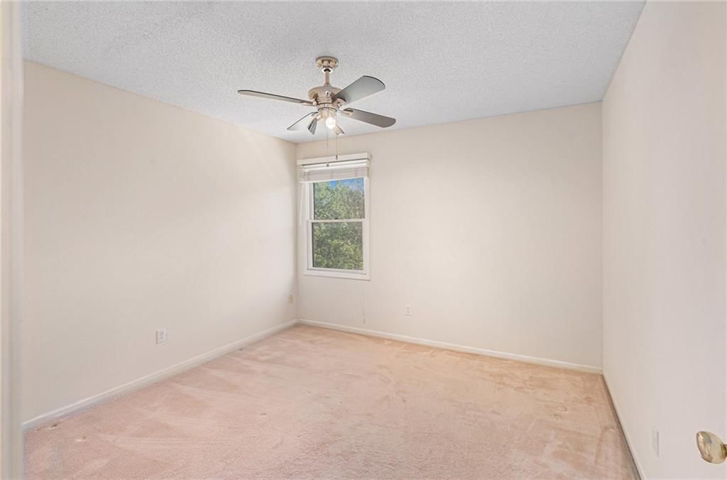 505 SE Williamsburg Drive — photo 22