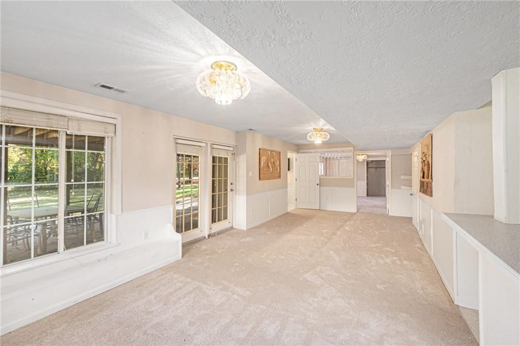 505 SE Williamsburg Drive — photo 28