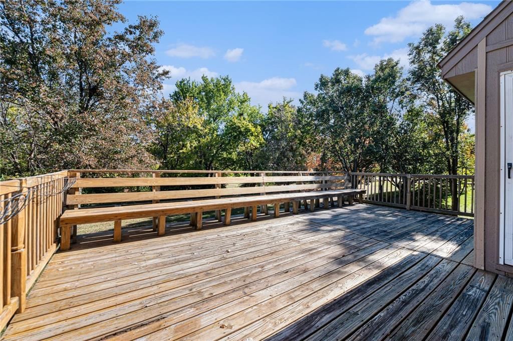505 SE Williamsburg Drive — photo 33