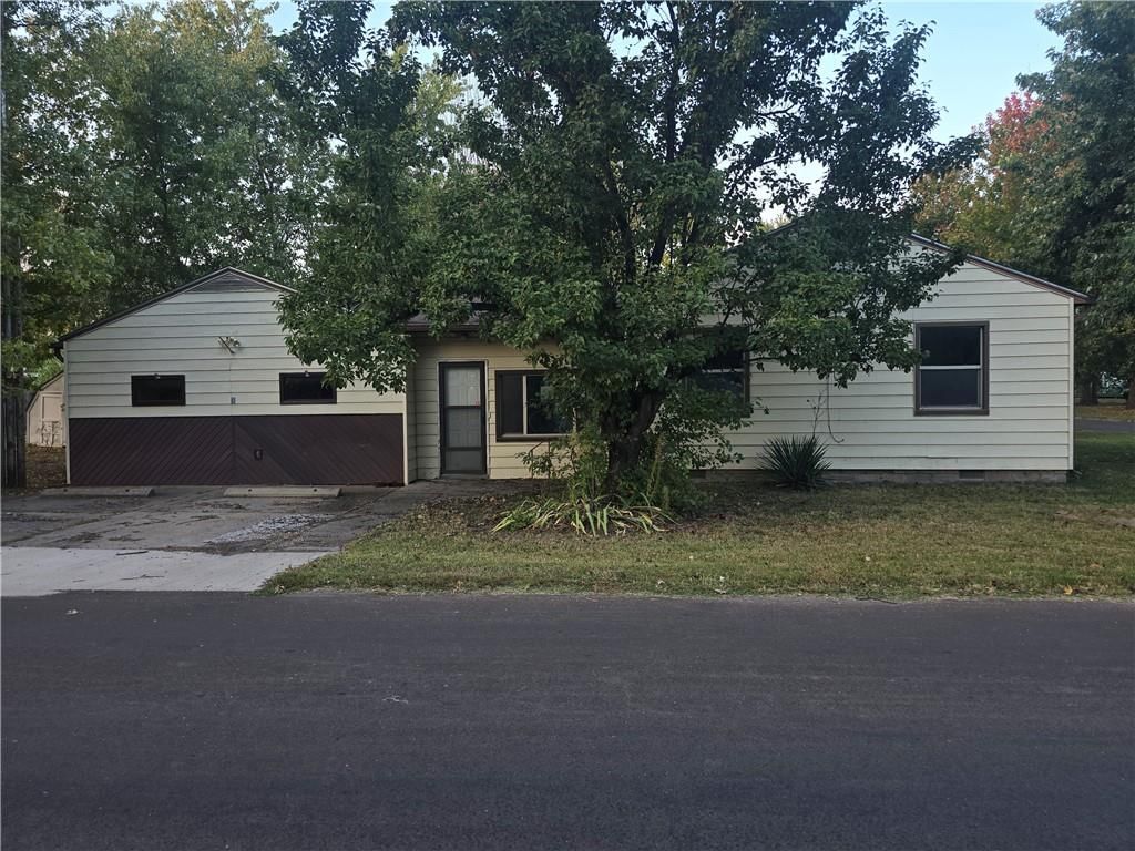 502 N Vermont Street — photo 2