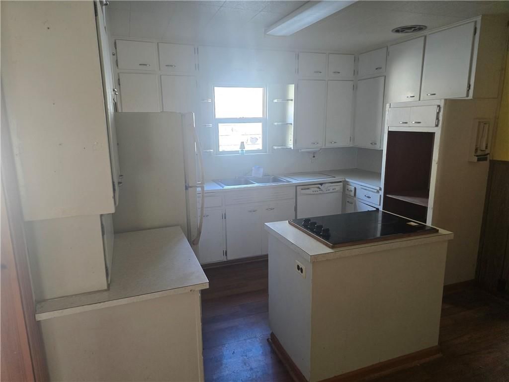 502 N Vermont Street — photo 14