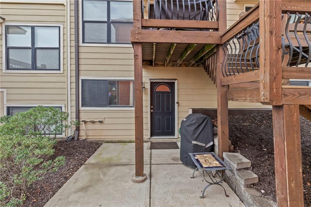 536 W 10th Street — photo 20