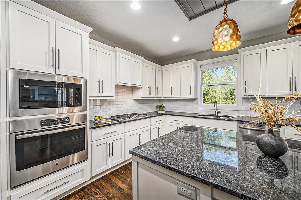7295 NW FOREST LAKES Drive — photo 9
