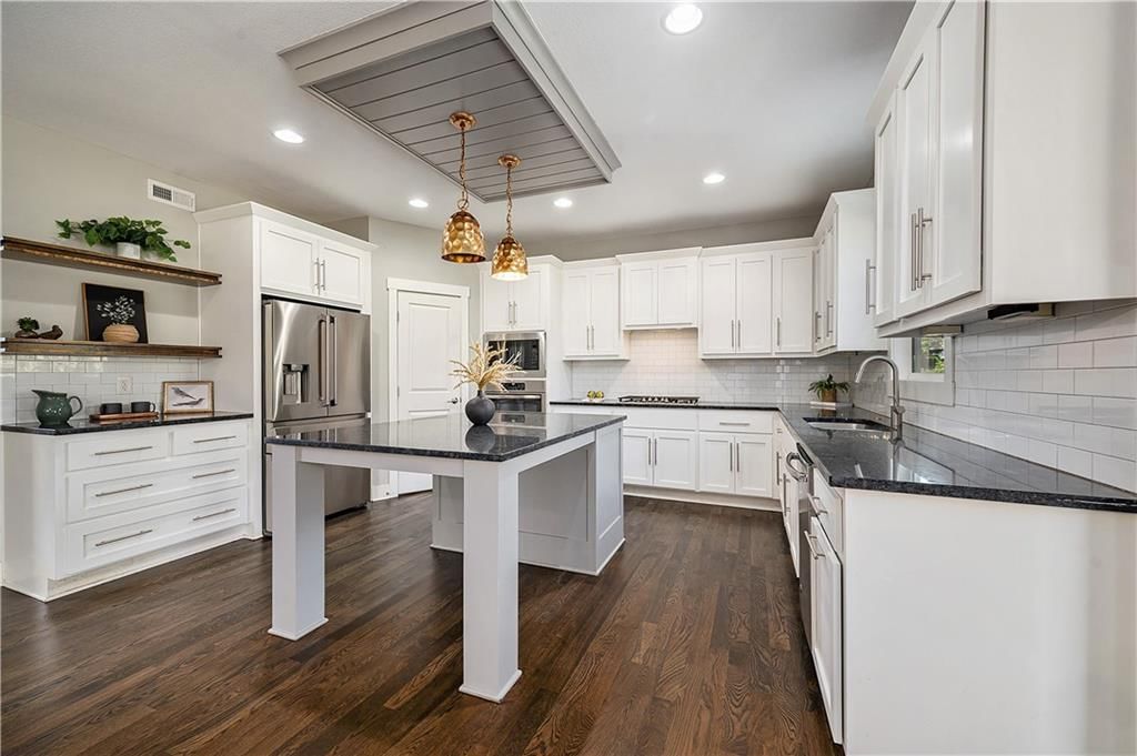 7295 NW FOREST LAKES Drive — photo 11