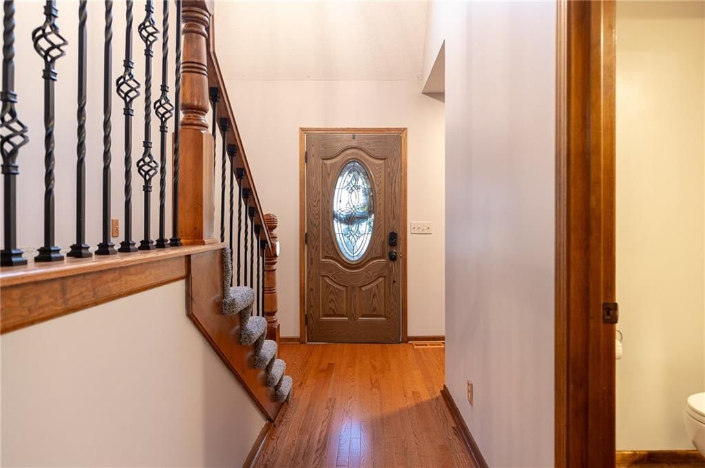 Photo 8 of 46 - 17589 W 112th Street