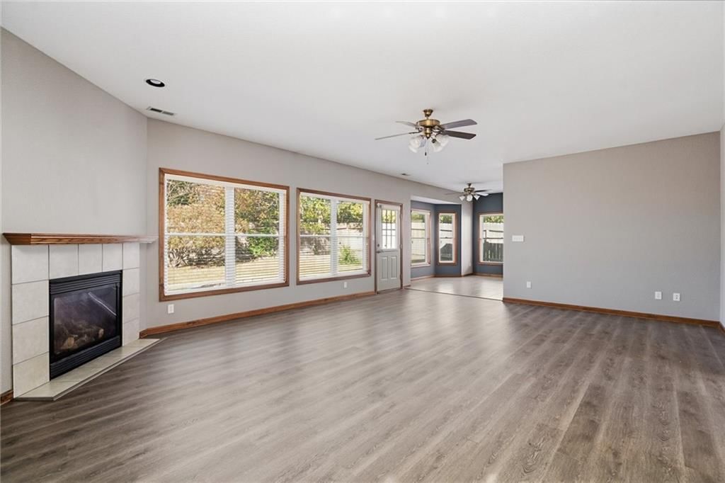 214 Hillside Drive — photo 8