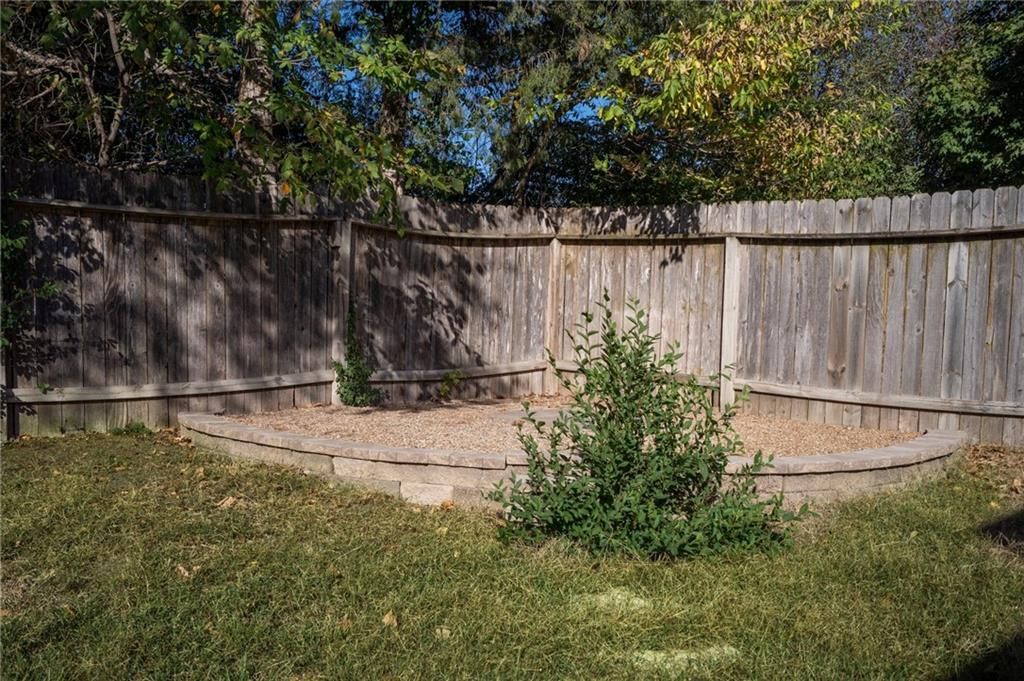 214 Hillside Drive — photo 29