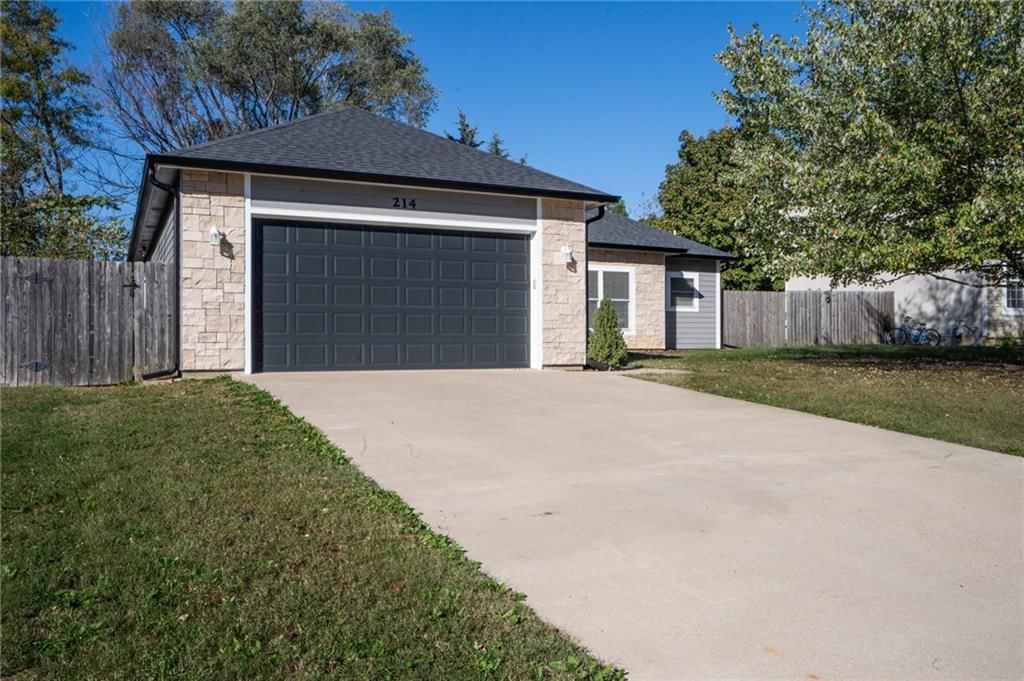 214 Hillside Drive — photo 35