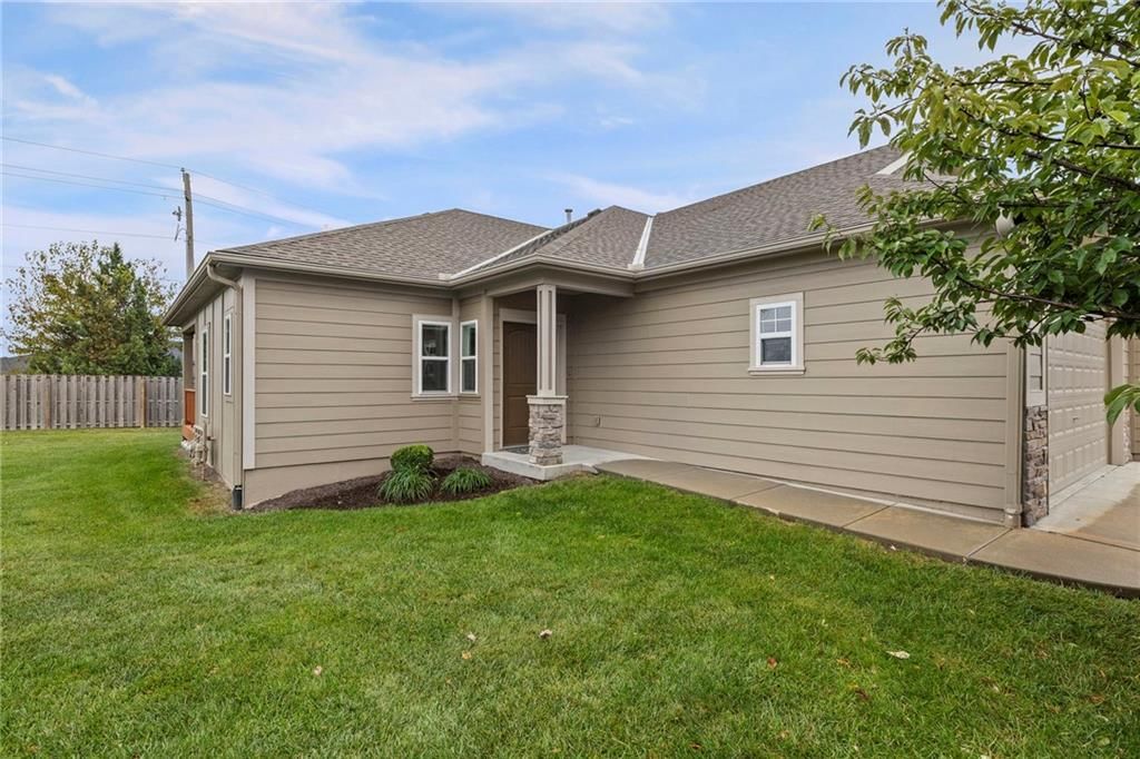 33925 W 90th Circle — photo 3