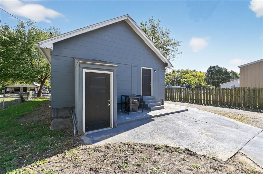 626 S Hardy Avenue — photo 40