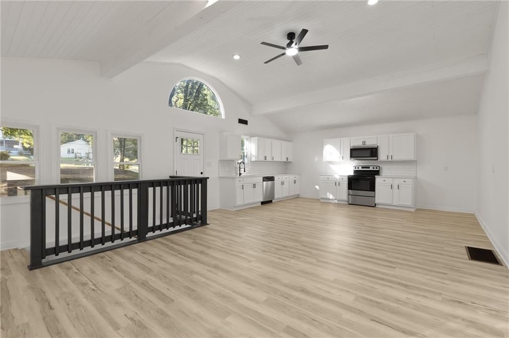 Photo 5 of 43 - 506 E Lexington Avenue