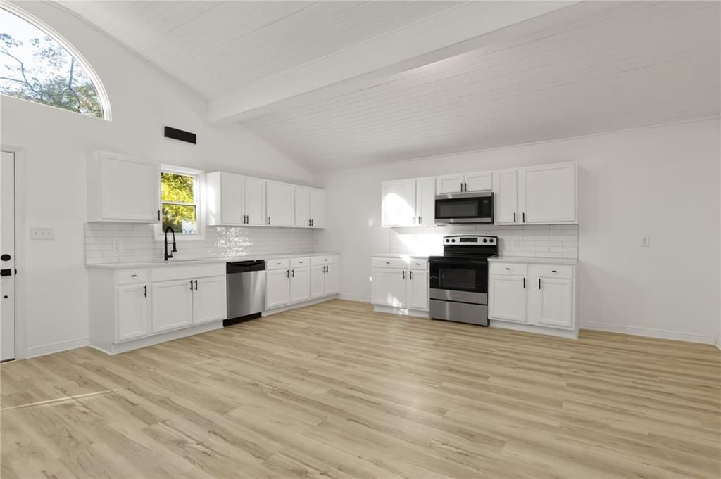 Photo 7 of 43 - 506 E Lexington Avenue