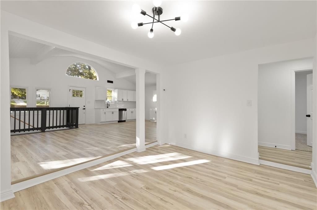 Photo 17 of 43 - 506 E Lexington Avenue