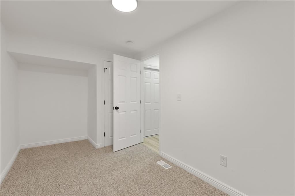 Photo 26 of 43 - 506 E Lexington Avenue