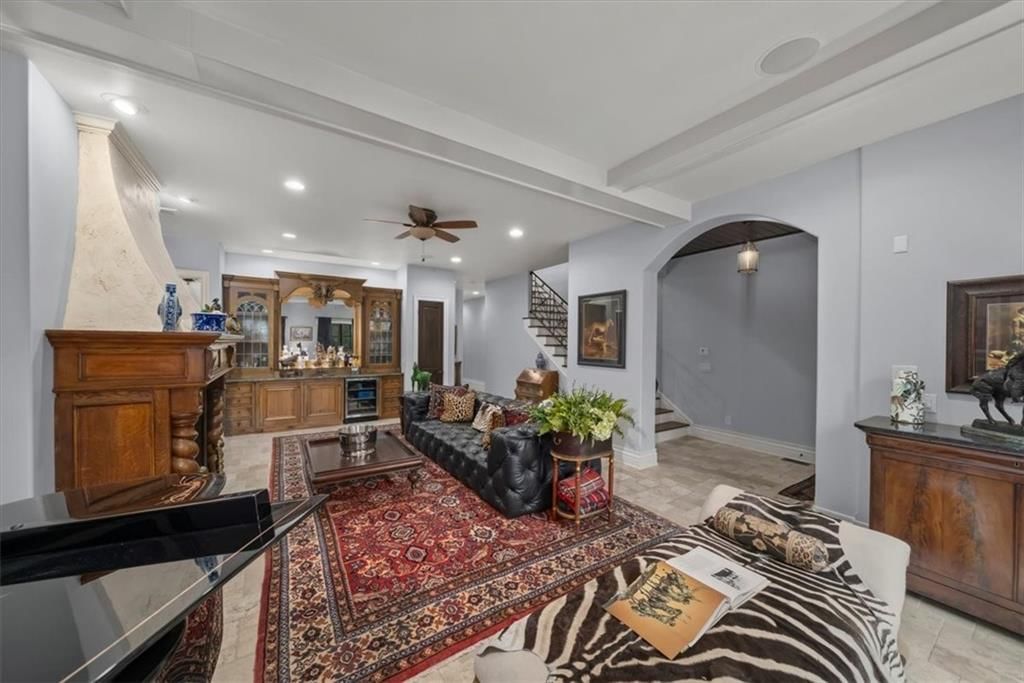 4613 Jarboe Street — photo 9