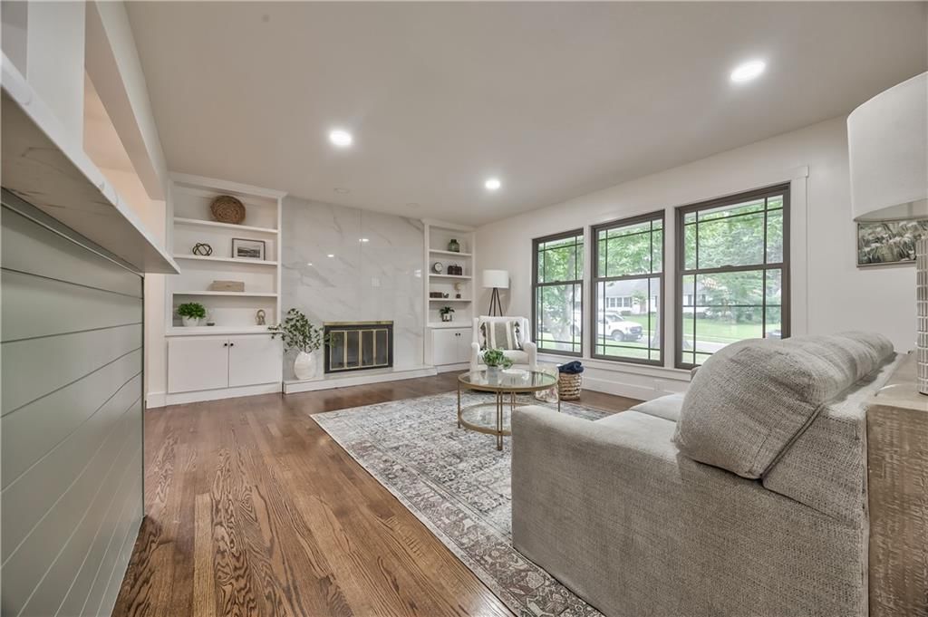 6928 Russell Street — photo 5