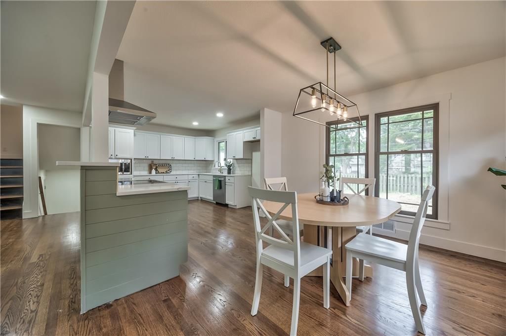 6928 Russell Street — photo 16