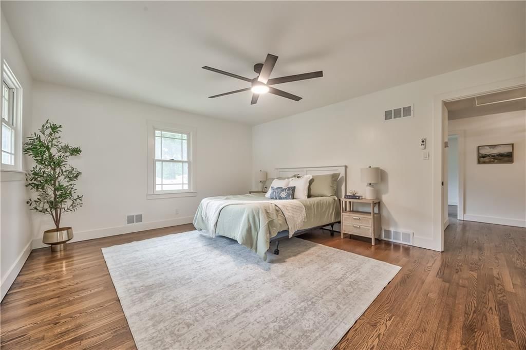 6928 Russell Street — photo 22