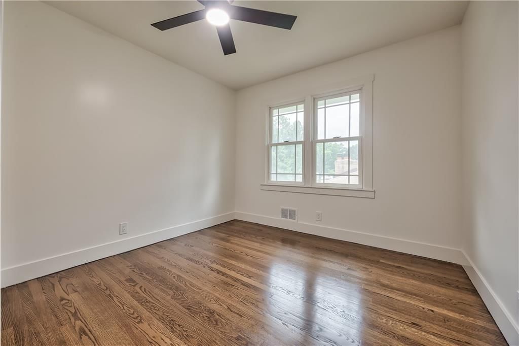 6928 Russell Street — photo 25
