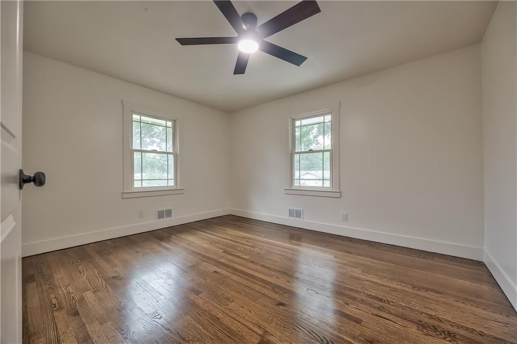 6928 Russell Street — photo 26