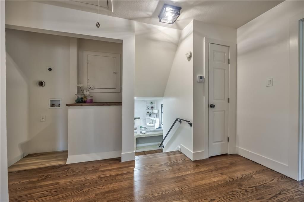 6928 Russell Street — photo 27