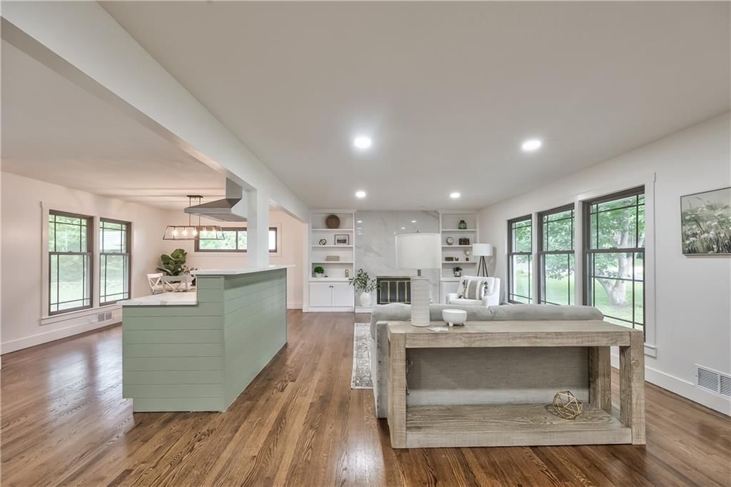 6928 Russell Street — photo 30