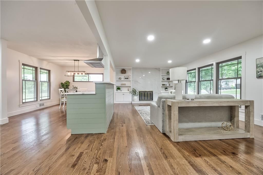 6928 Russell Street — photo 31