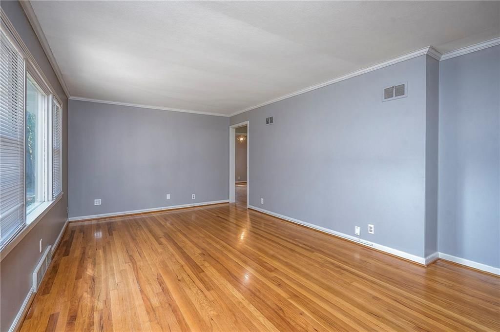 Photo 7 of 23 - 8232 Jarboe Street