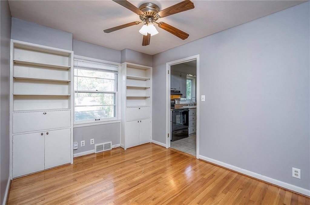 Photo 12 of 23 - 8232 Jarboe Street