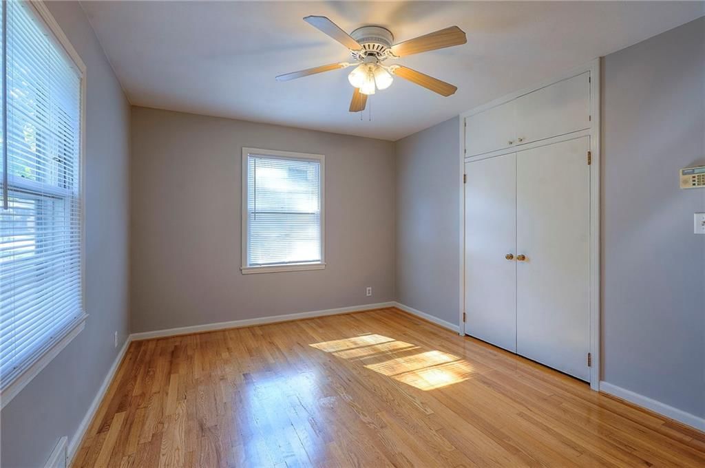 Photo 17 of 23 - 8232 Jarboe Street