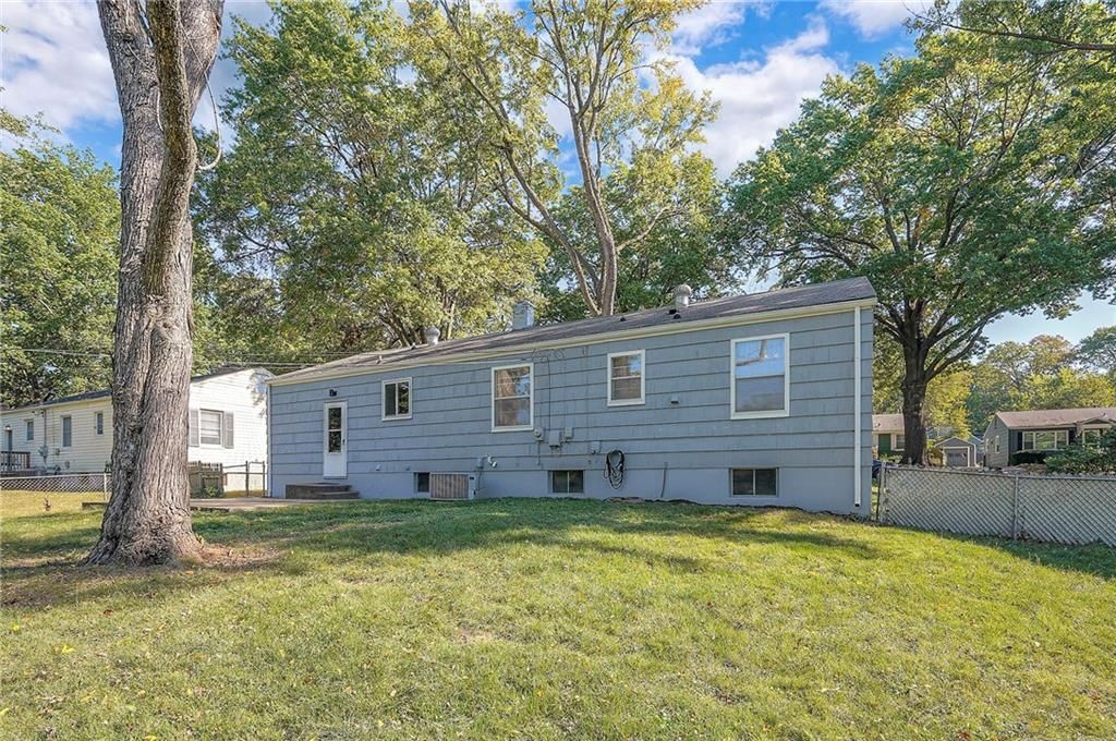 Photo 21 of 23 - 8232 Jarboe Street