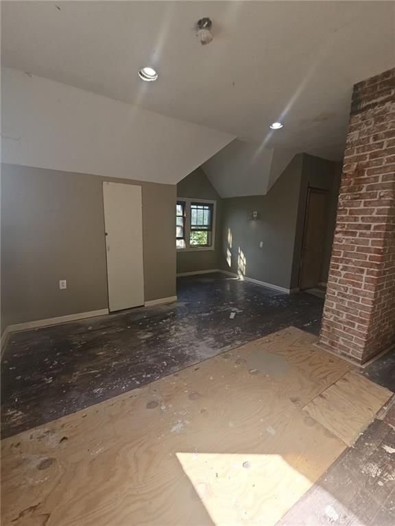5301 NW Waukomis Drive — photo 28