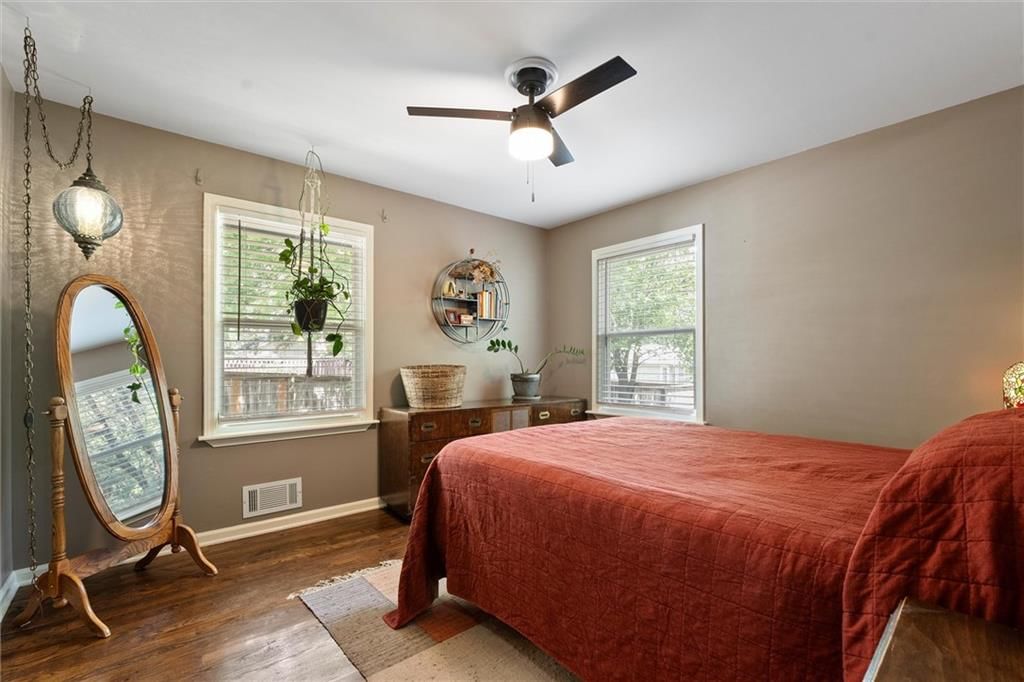 7617 Holmes Road — photo 11