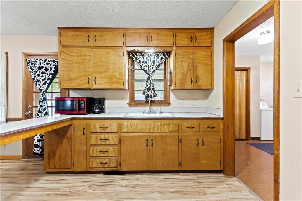 237 N BLAKE Street — photo 12