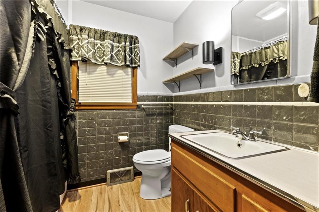 237 N BLAKE Street — photo 17