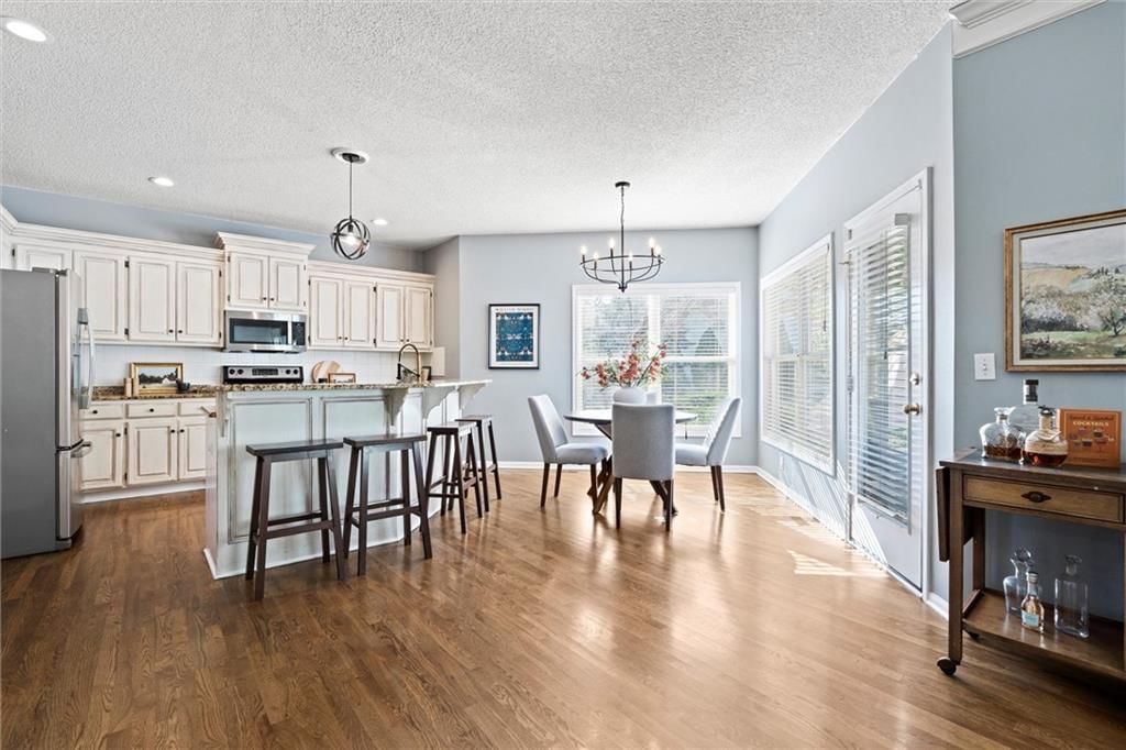 14708 Walmer Street — photo 10