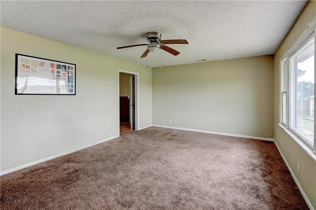 11512 BLUE RIDGE Boulevard — photo 4