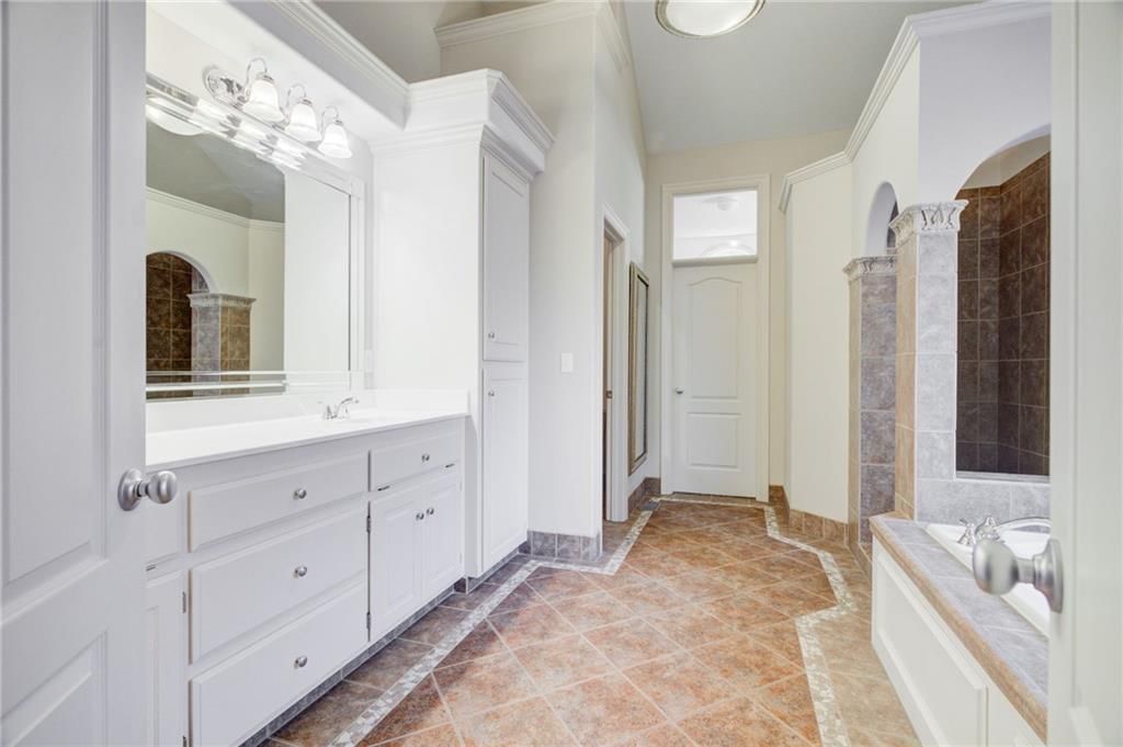 8904 NE 89th Street — photo 13