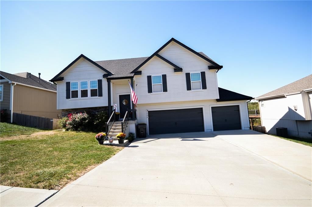 1400 SW Cross Creek Drive — photo 2